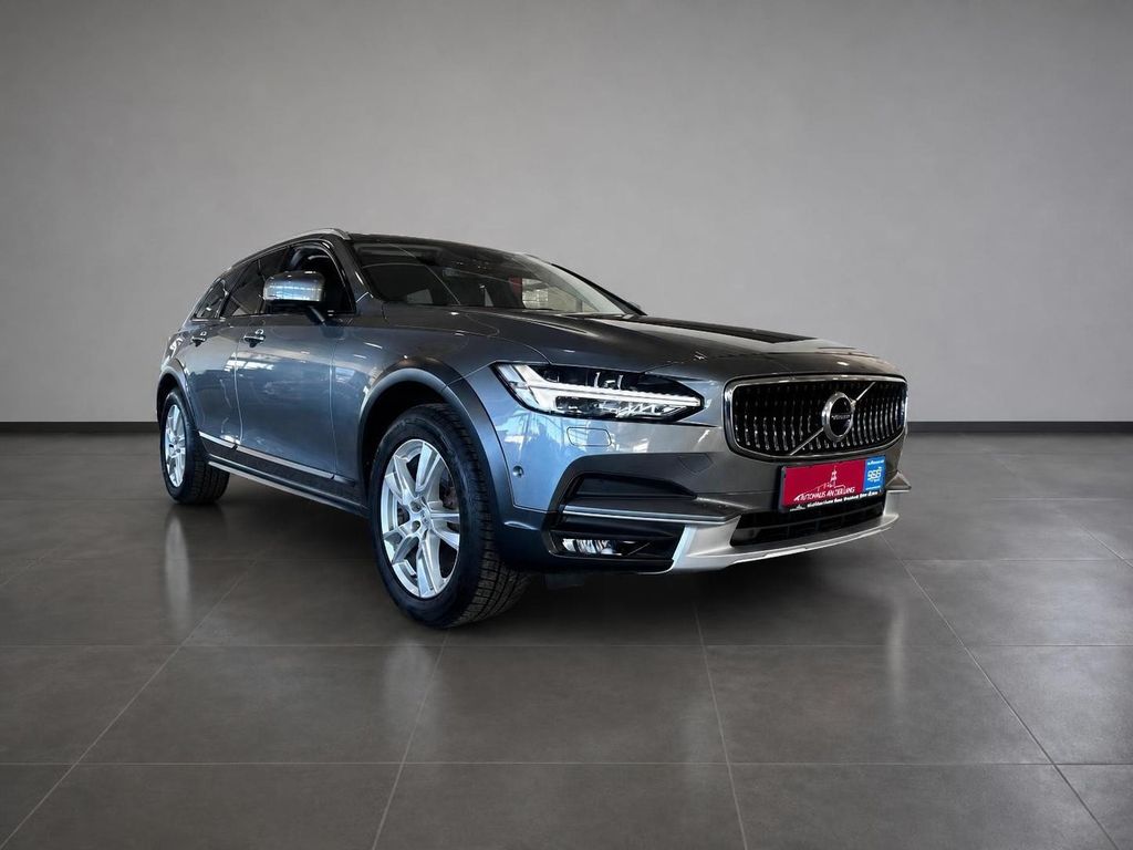 Bild des Angebotes Volvo V90 Cross Country AWD *LED+ DAB+ Leder+ Ambient