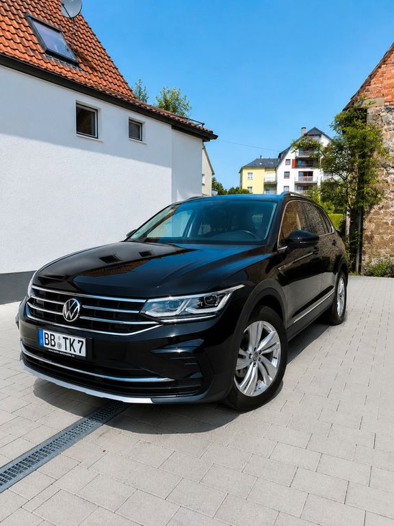 Bild des Angebotes Volkswagen Tiguan Elegance | IQ.Light | HUD | Sitzh. v+h