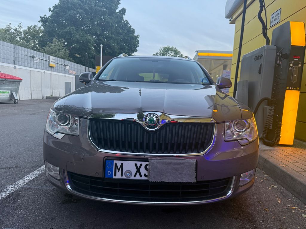Bild des Angebotes Skoda Superb 2.0 TDI DSG 4x4 L & K Combi L & K