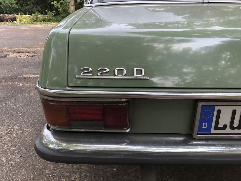 Bild des Angebotes Mercedes-Benz 220D H-Zulassung Strichacht