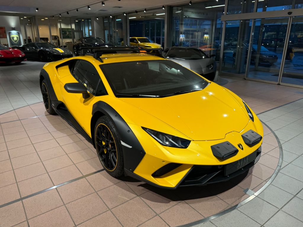 Lamborghini Huracán Sterrato "1 of 1499"