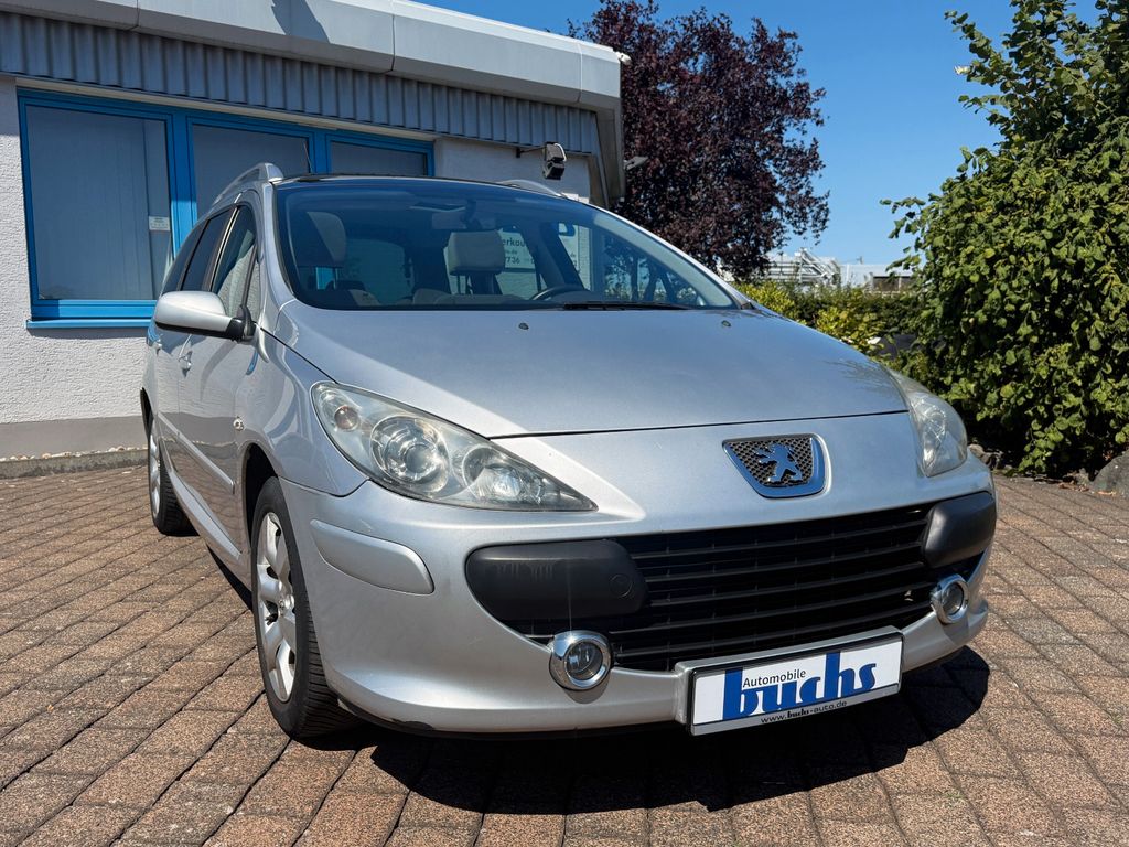 Bild des Angebotes Peugeot 307 SW Premium 6-Sitzer Glasdach