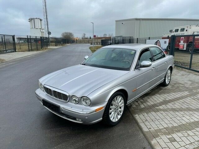 Bild des Angebotes Jaguar XJ 4.2/Bitte Text vollständig lesen