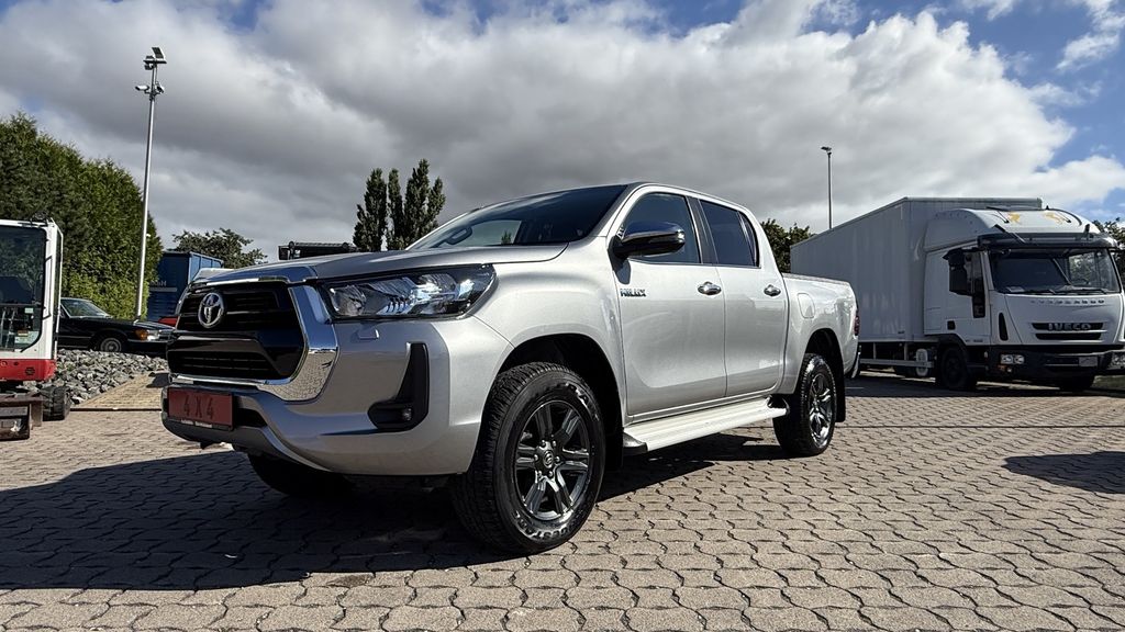 Bild des Angebotes Toyota Hilux 2.4 D-4D Double Cab 4x4 Rückfk.°SHZ°Klima°