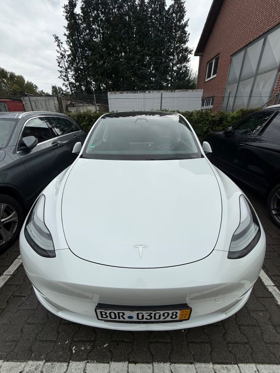 Bild des Angebotes Tesla Model Y Performance Dual Motor AWD Performance