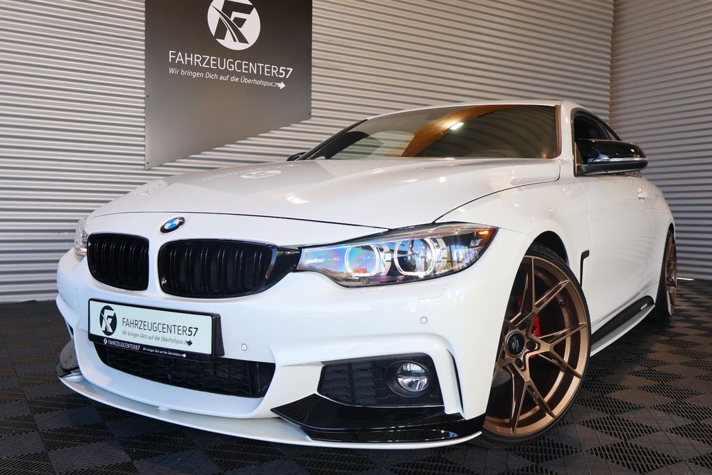 Bild des Angebotes BMW 430i Coupé M-PERFORMANCE/HIFI/CARPLAY/RFK/20"