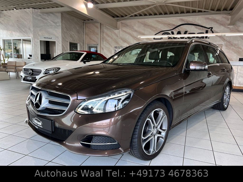 Bild des Angebotes Mercedes-Benz E 250 T CGI | II-HAND | NAVI | SHZ | TEMPO | AHK