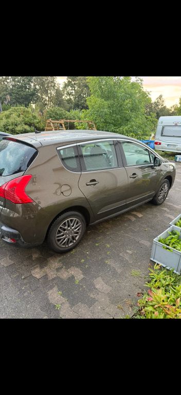 Peugeot 3008 Premium 155 THP Premium