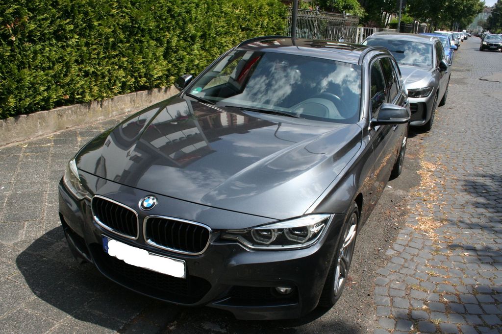 Bild des Angebotes BMW 330i Touring M Sport Shadow Automatic Head-Up...