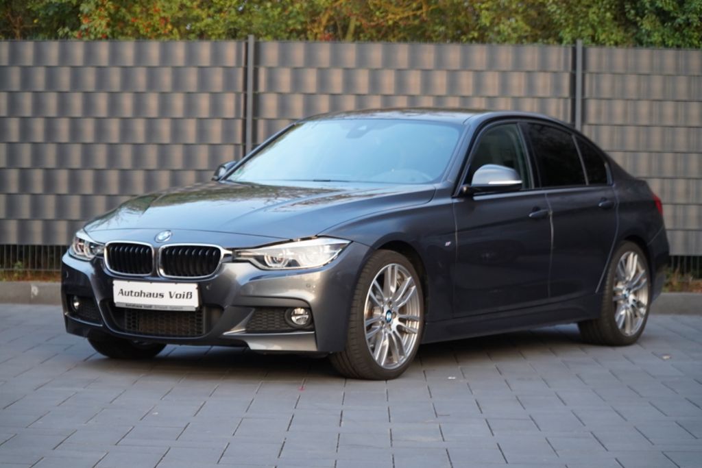 Bild des Angebotes BMW 330i M Sport|Deutsches Fzg.|HUD|NaviProf|19"