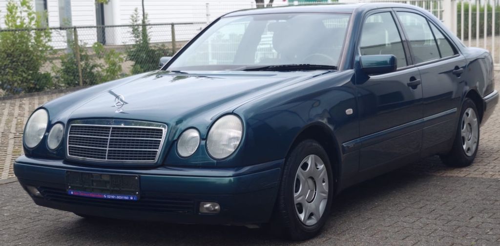 Bild des Angebotes Mercedes-Benz E 230 Limousine Tüv Neu Automatik Klima