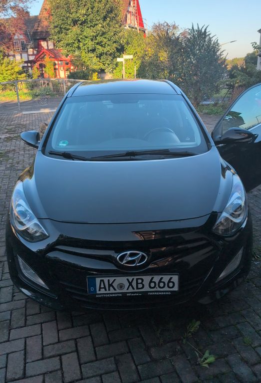 Bild des Angebotes Hyundai i30 CW 1.6 GDI Style Automatik Style