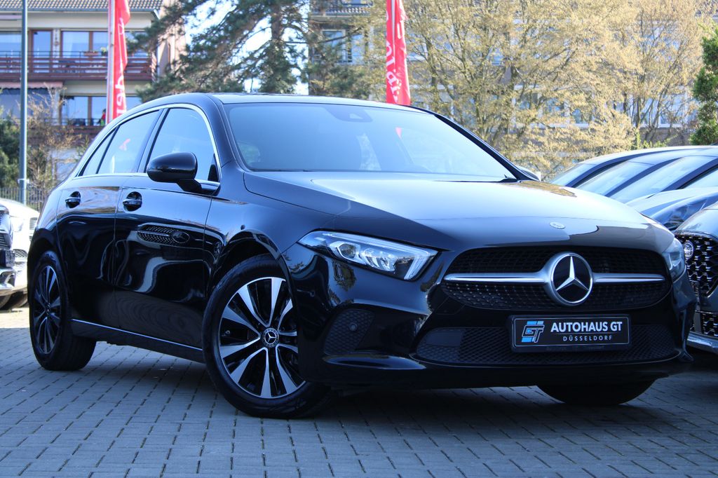 Bild des Angebotes Mercedes-Benz A 180 DCT/Pano/Leder/Kamera/Navi/Sitzhzg/Tempoma