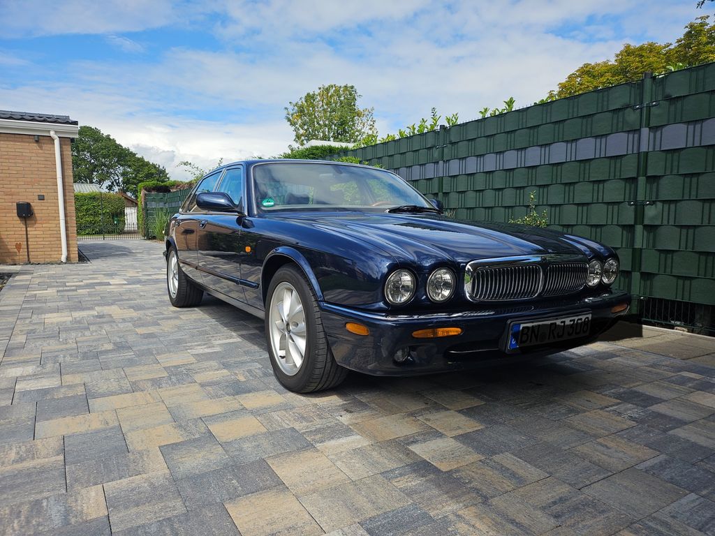 Bild des Angebotes Jaguar XJ 4.0, Service NEU bei Jaguar, AHK abn. Shz. Hi