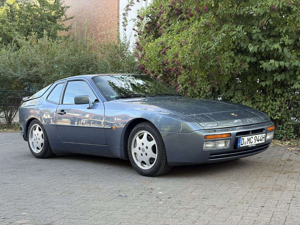 Bild des Angebotes Porsche 944Turbo 250 PS, Scheckheft lückenlos