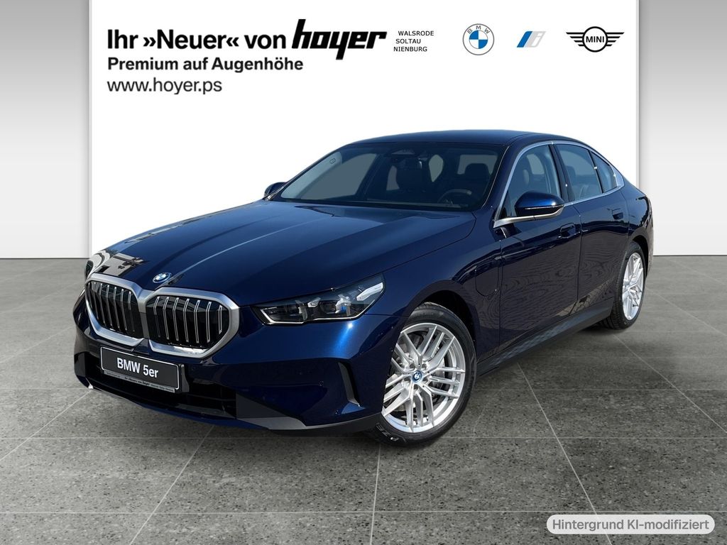 Bild des Angebotes BMW 550e xDrive Limousine DAB LED Parkassistent