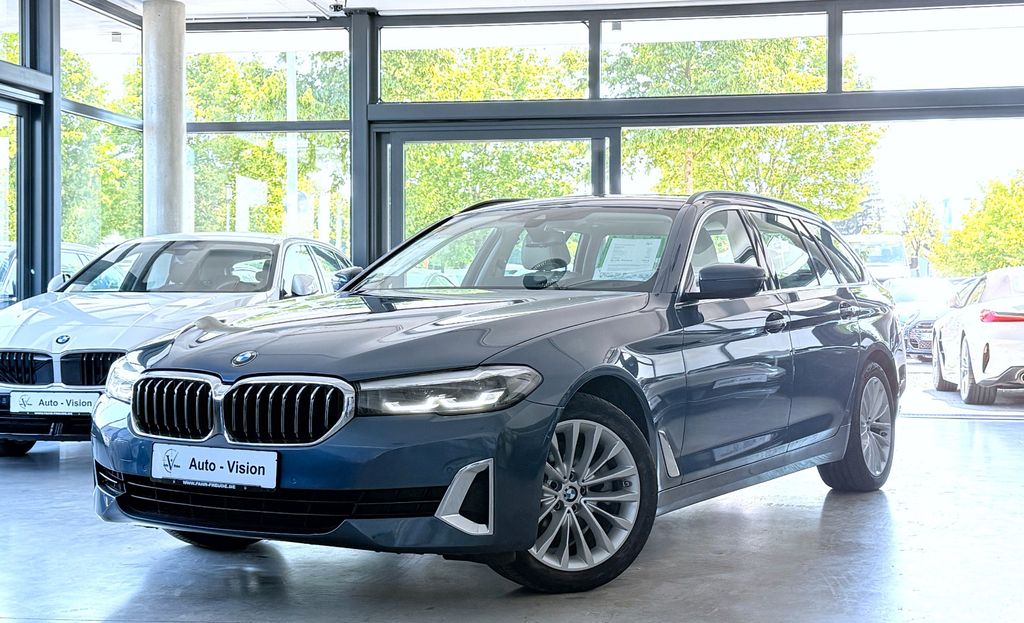 Bild des Angebotes BMW 520d xDrive Luxury Line (G31) *LED*AHK*SoftClose