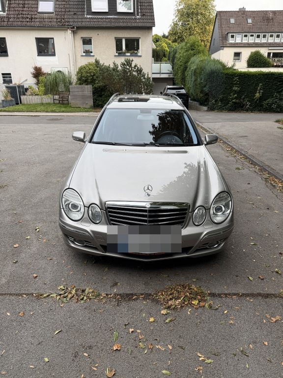 Bild des Angebotes Mercedes-Benz E 200 Kompressor T Avantgarde / HU neu / Xenon