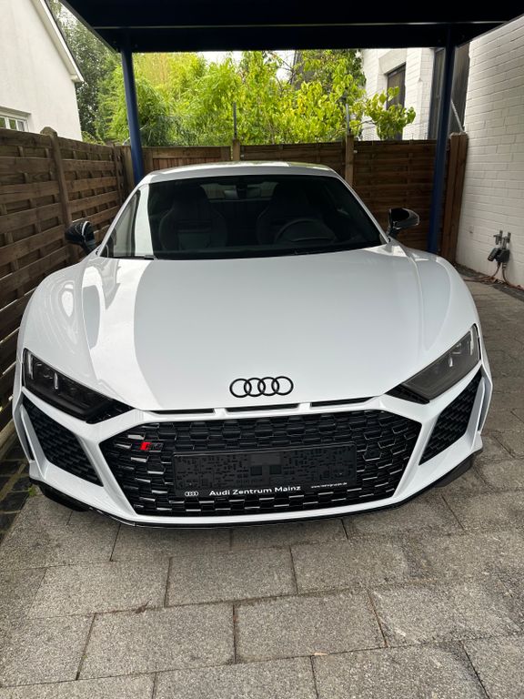 Audi R8 5.2 FSI performance S tronic RWD von Privat
