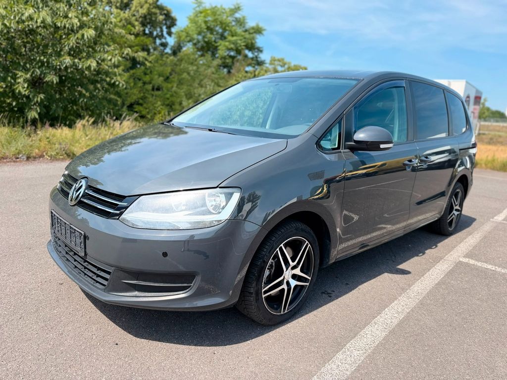 Bild des Angebotes Volkswagen Sharan Trendline BMT*Navi*PDC*SHZ*AHK*TOP*