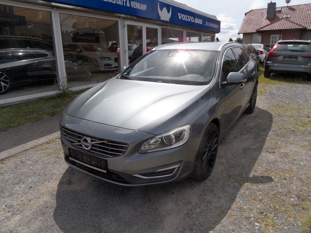 Bild des Angebotes Volvo V60 Kombi Summum