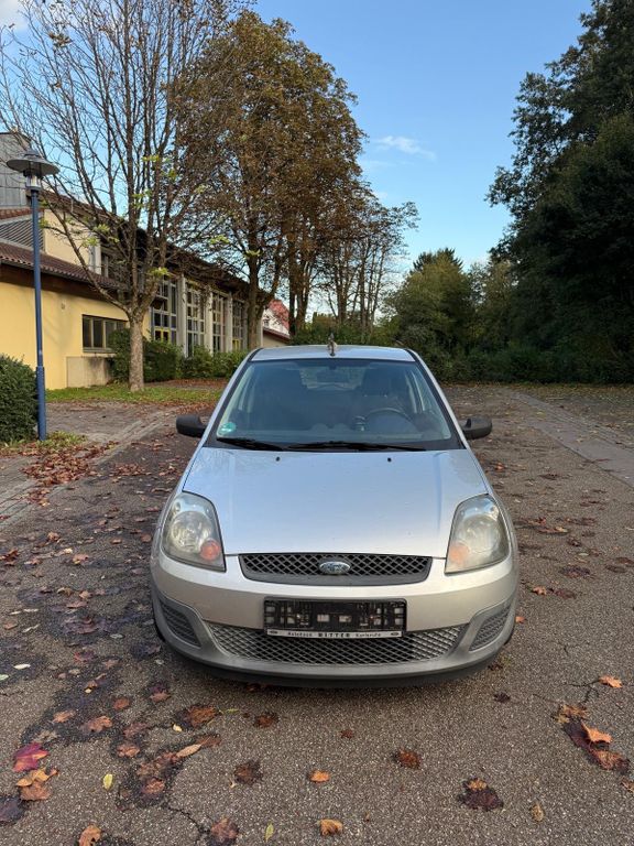 Bild des Angebotes Ford Fiesta 1,3 44 kW Ambiente Ambiente