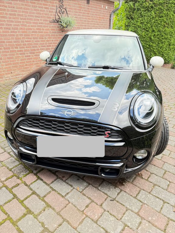 Bild des Angebotes MINI Cooper SD F56 60 YEARS TRIM, scheckheftgepflegt
