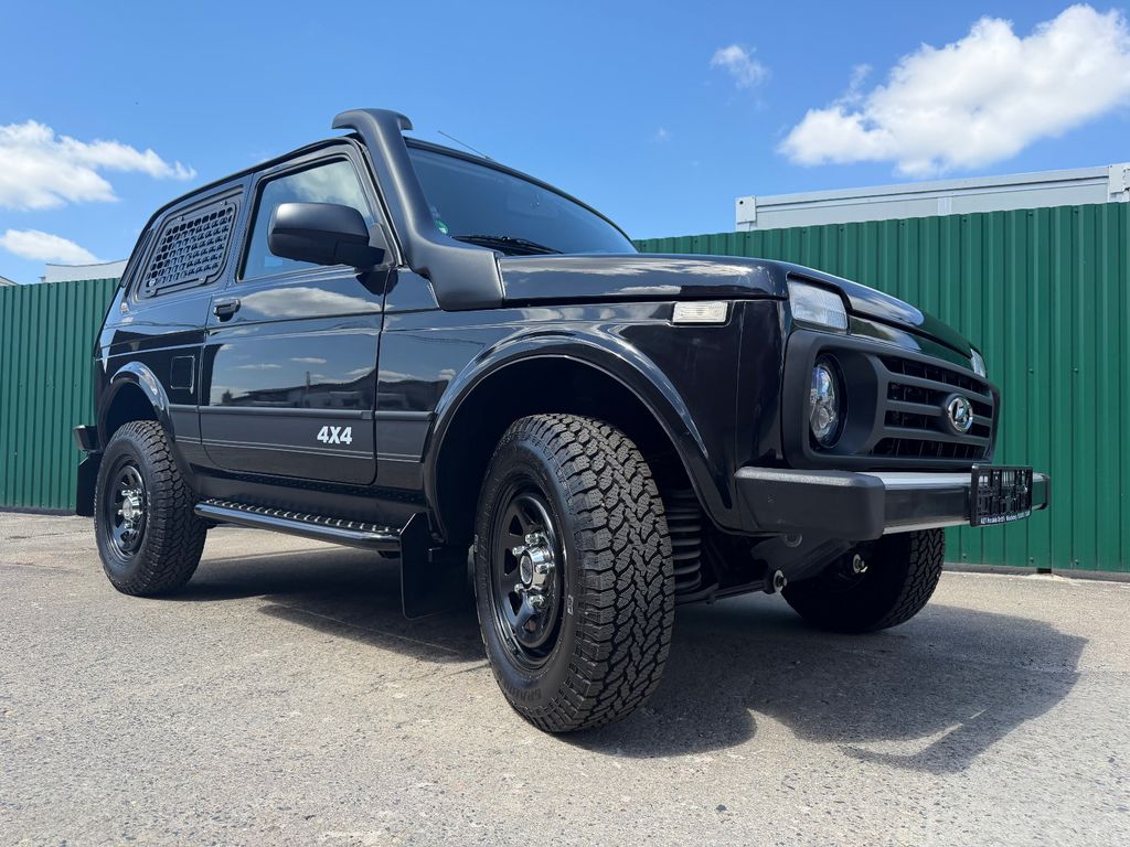 Lada NIVA ! NEUE VIP-2-AUSST.! LEGEND "PREMIUM PLUS"!