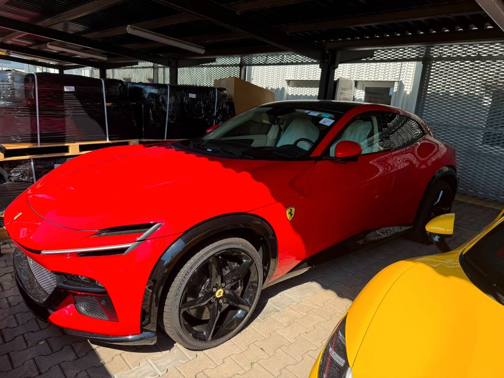 Ferrari Purosangue Atelier Rosso Corsa Crema Nero Massag