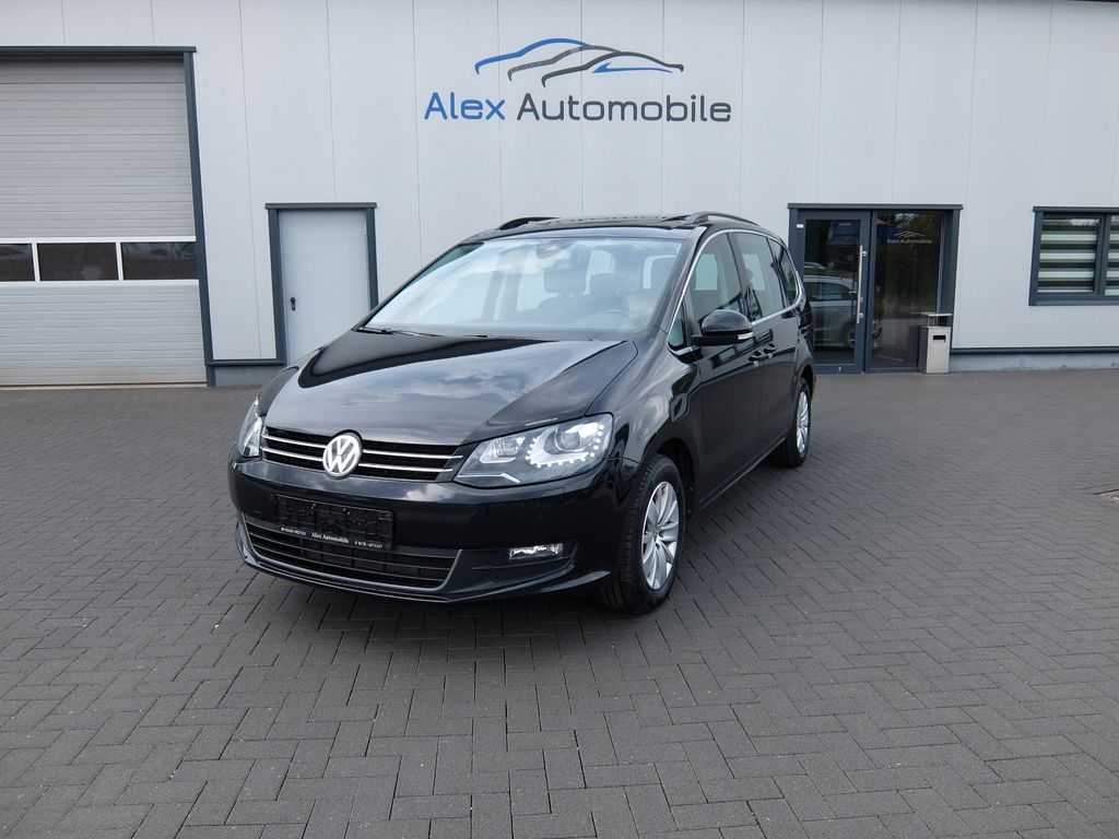Bild des Angebotes Volkswagen Sharan Comfortline 7.Sitze Navi LED Kamera PANO