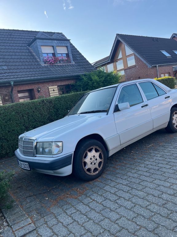 Mercedes-Benz 190