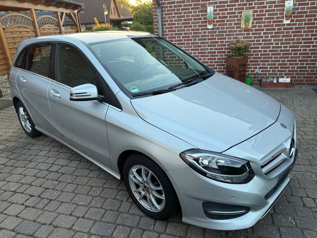 Bild des Angebotes Mercedes-Benz B 180 Urban Modellpflege 7G Navi SHZ PDC Tempo