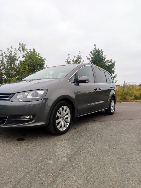 Bild des Angebotes Volkswagen Sharan 2.0 TDI 4MOT BMotion Tech Highline Hi...