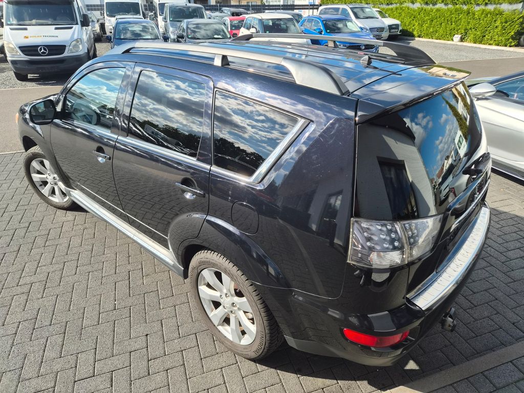 Bild des Angebotes Mitsubishi Outlander 2.4 Intense 4WD 7-Sitze +Guter Zustand