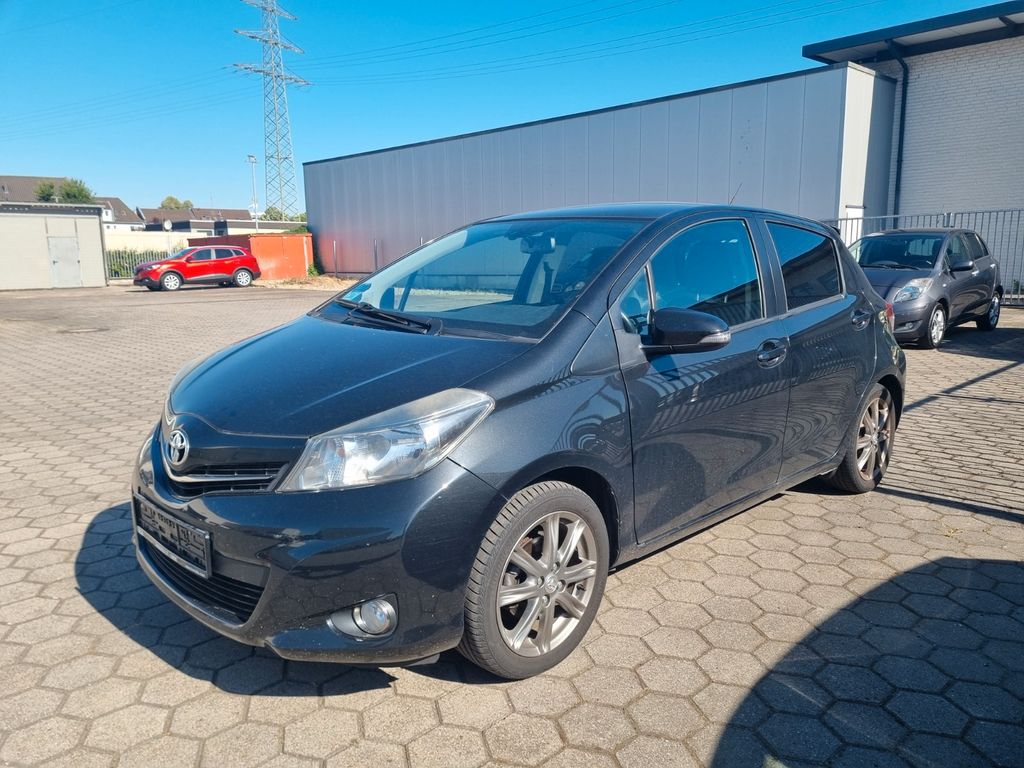 Bild des Angebotes Toyota Yaris 1.4 D-4D Club "Lückenlos Scheckheft.......