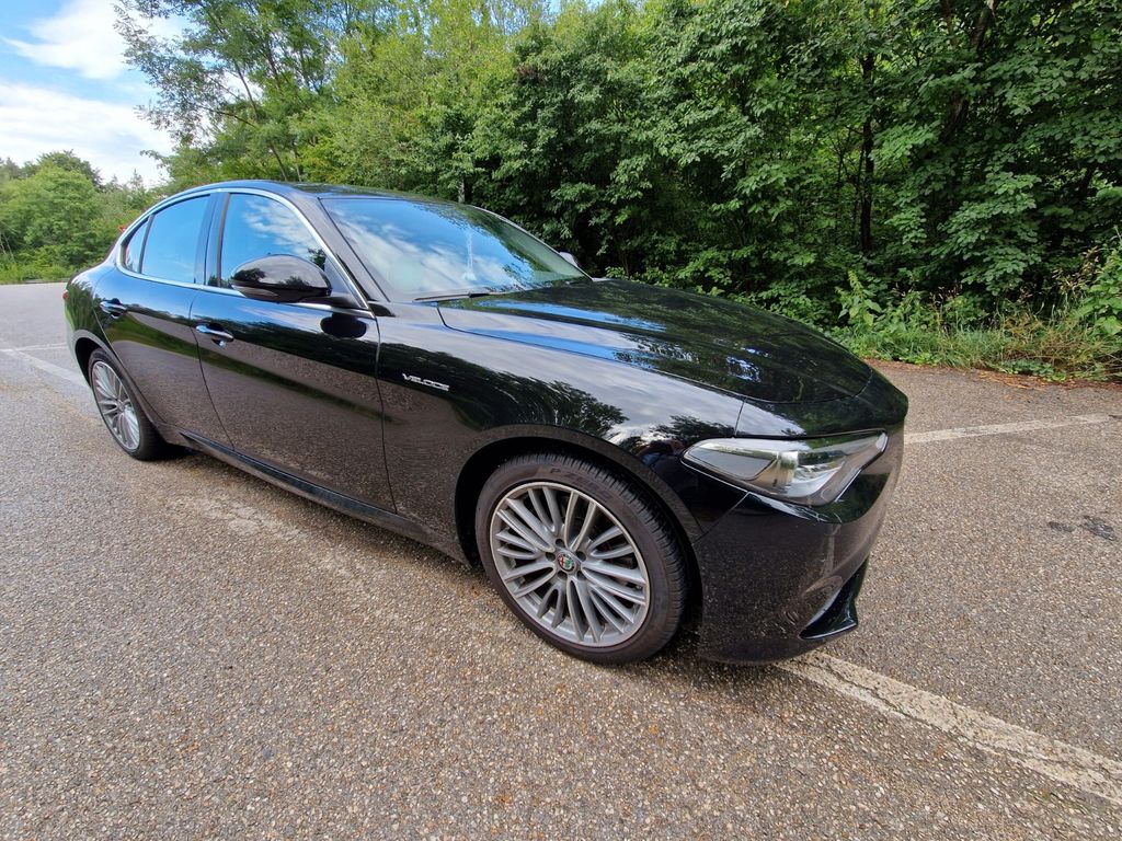 Bild des Angebotes Alfa Romeo Giulia Veloce 2.0 Turbo 16V 280 PS  AT8 - Q4 ...