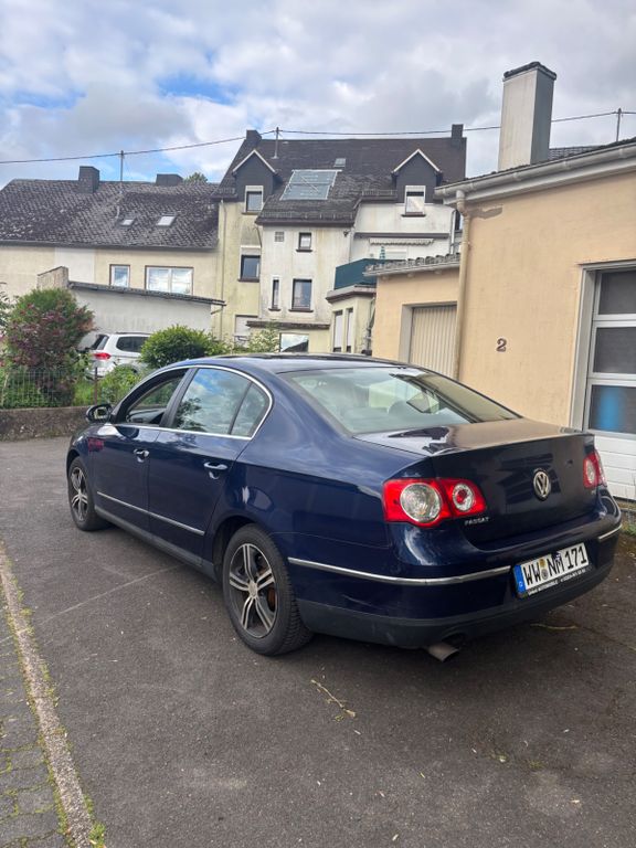 Bild des Angebotes Volkswagen Passat 1.6 FSI Comfortline Comfortline