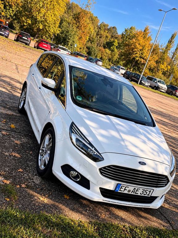 Bild des Angebotes Ford S-Max 2,0 EcoBlue 140kW 4x4 Titanium Auto Ti...