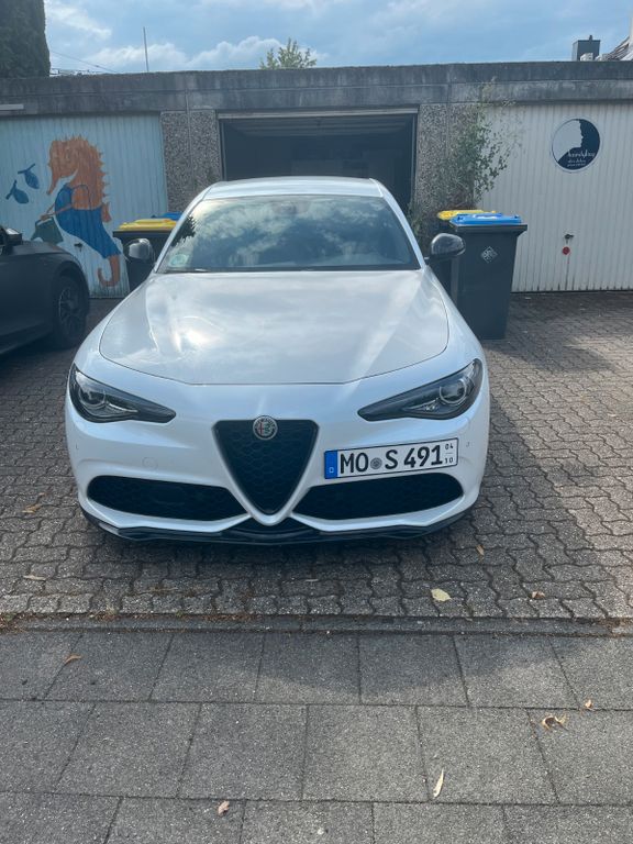 Bild des Angebotes Alfa Romeo Giulia Veloce TI  Bianco Trofeo