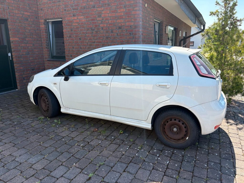 Bild des Angebotes Fiat Punto 0.9 8V TwinAir Start&Stopp EASY EASY