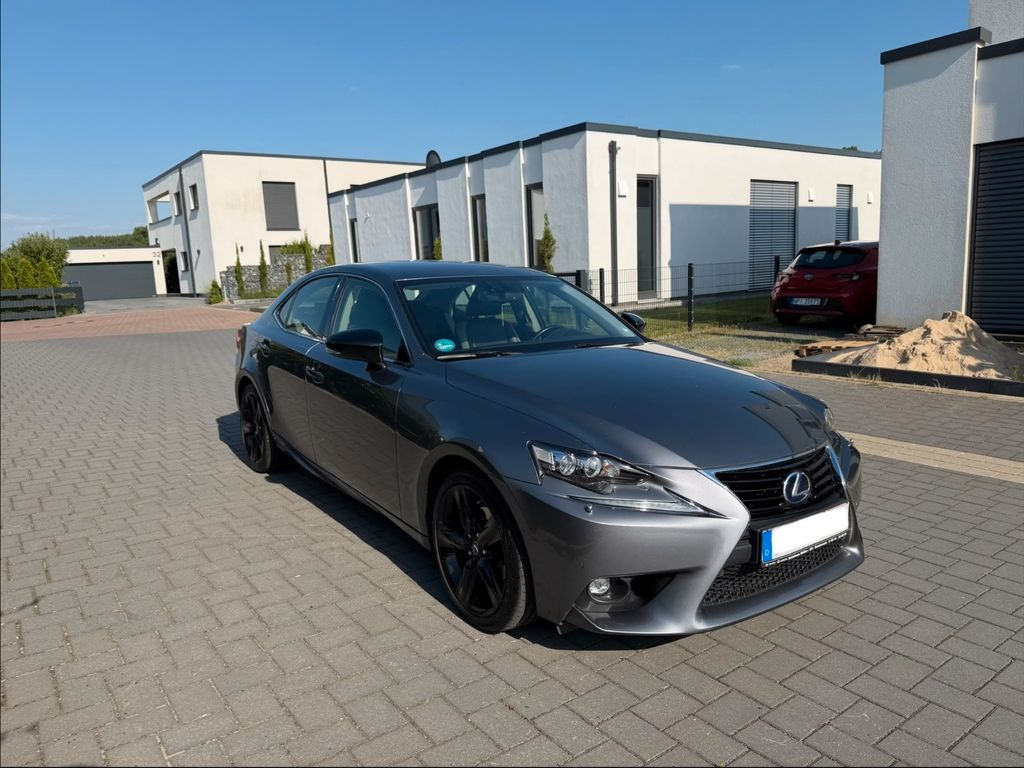Bild des Angebotes Lexus IS 300 Luxery Line Hybrid 2.5