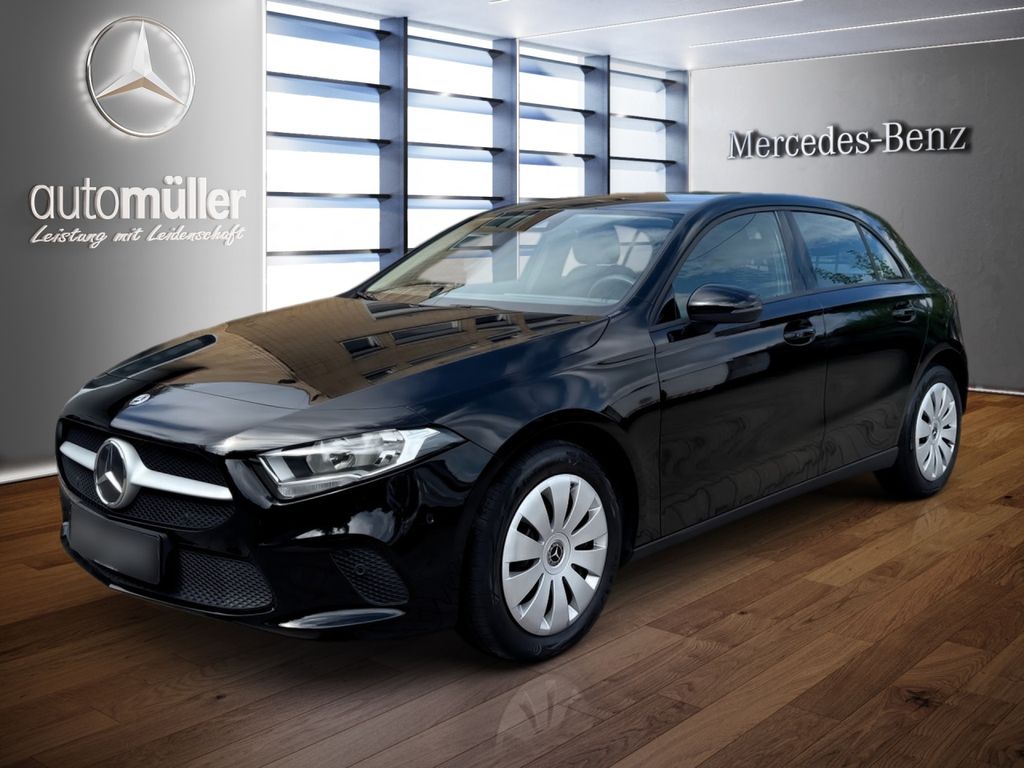 Bild des Angebotes Mercedes-Benz A 250 e STNDHZ+CARPL+KAMERA+SHZ+NAVI+PARKASSIS+