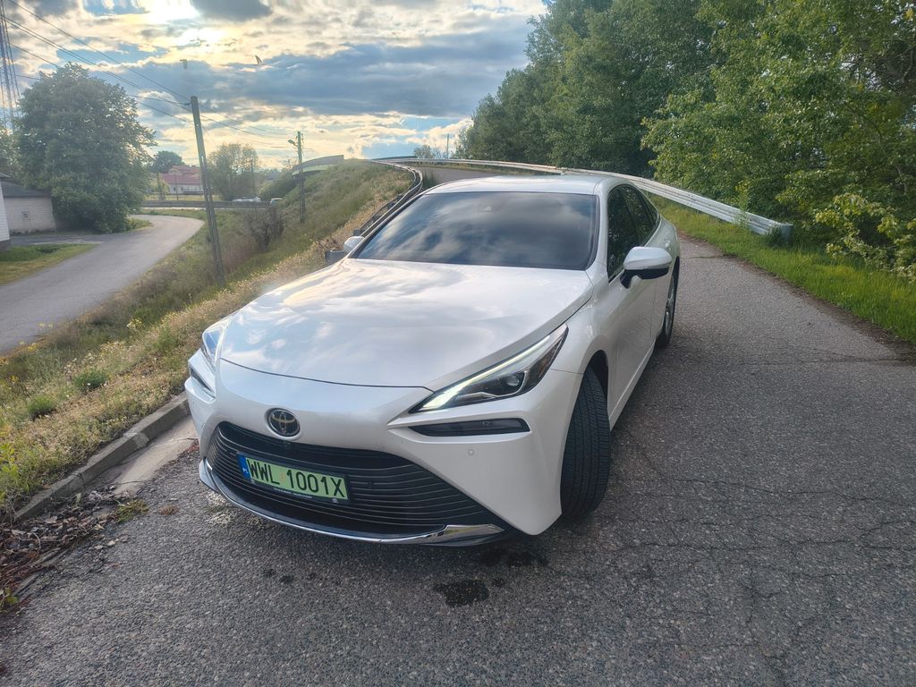 Toyota Mirai FCEV Luxury 2023 16 tyś km.!! Wie Nie!!