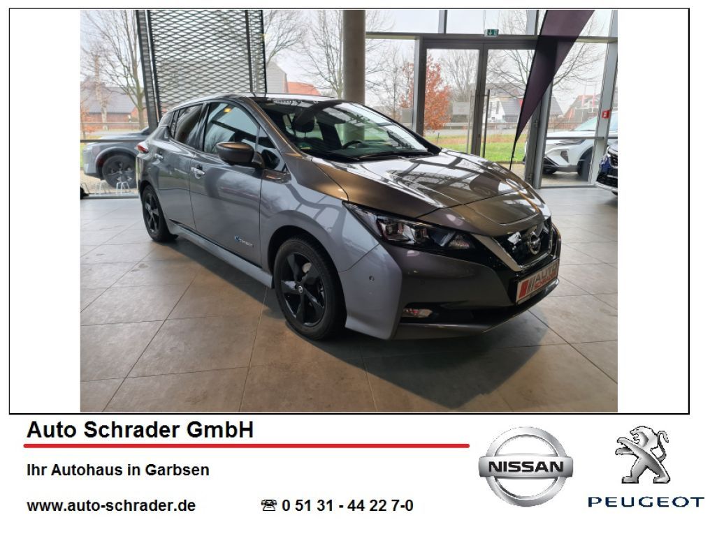 Bild des Angebotes Nissan Leaf 40 kWh TEKNA Schiebedach Bose 8-Fachbereift