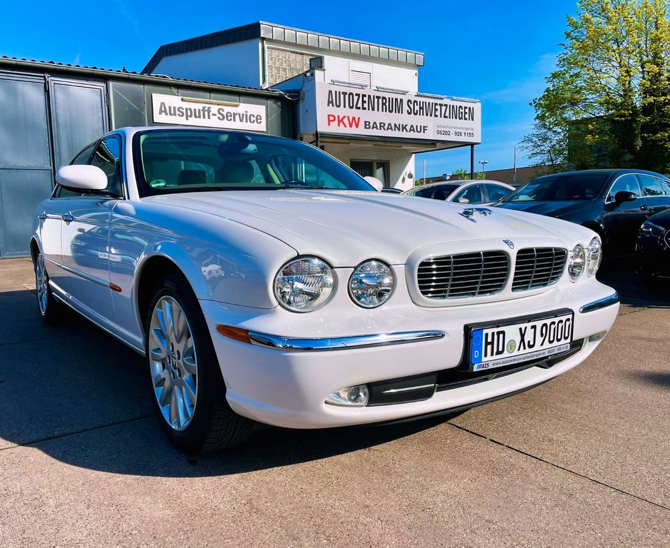 Bild des Angebotes Jaguar XJ8 3.5 Liter - excellenter Zustand! Alu-Karosse