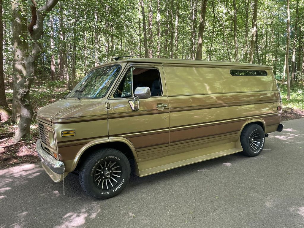 Bild des Angebotes Chevrolet G20 mit Flügeltür