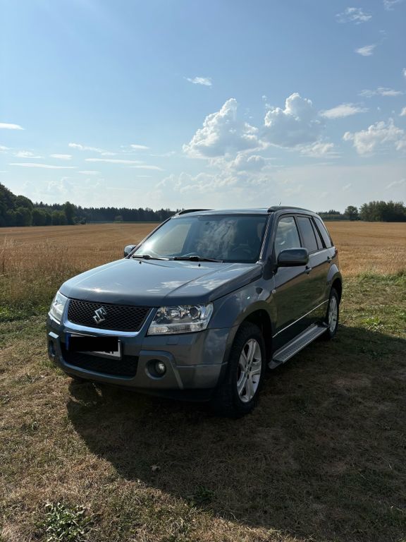 Bild des Angebotes Suzuki Grand Vitara 2.0 Comfort+ Family Comfort+ Family