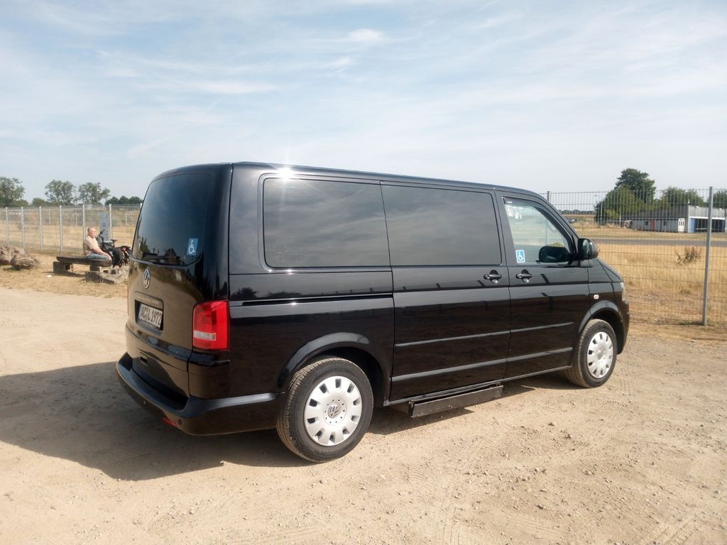 Bild des Angebotes Volkswagen T5 Caravelle behindertengerecht