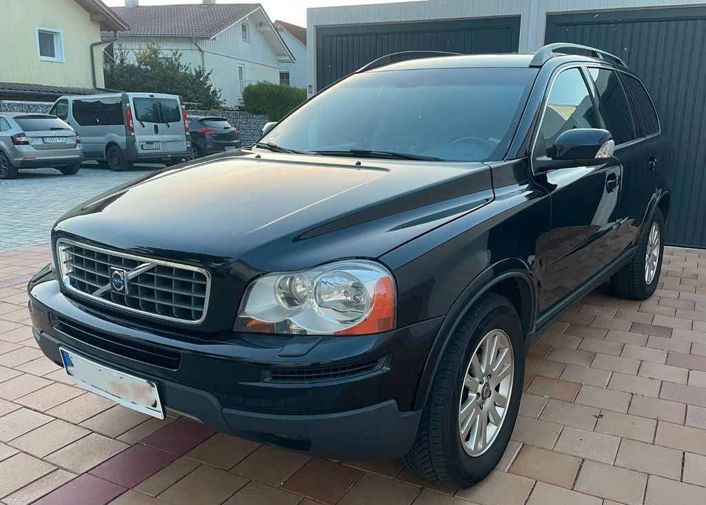 Bild des Angebotes Volvo XC90 3.2 Geartronic Momentum 7-Sitzer  LPG