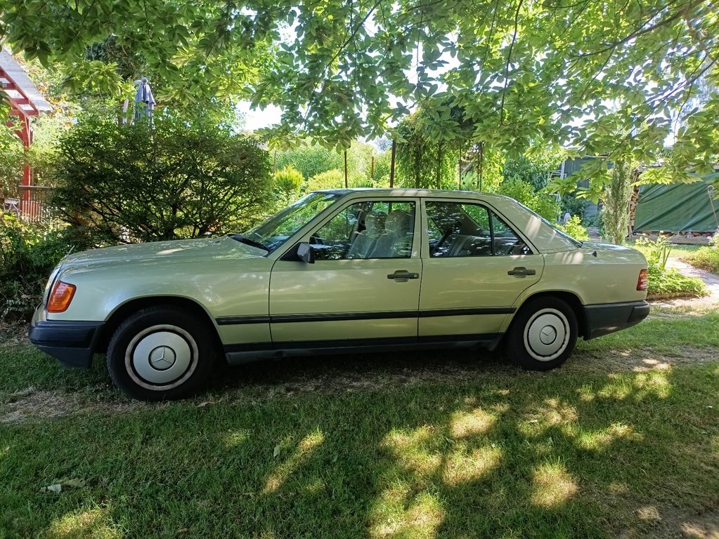 Bild des Angebotes Mercedes-Benz 200 D